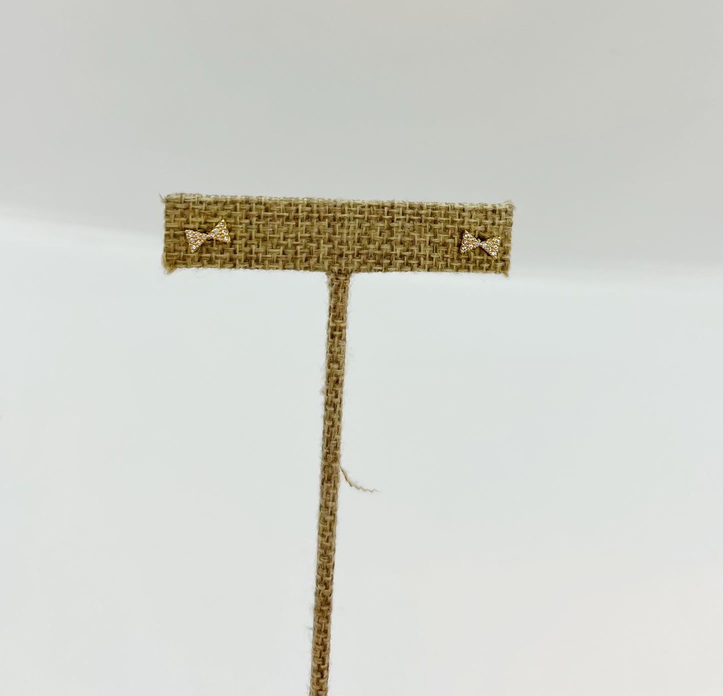 Bow Studs Gold