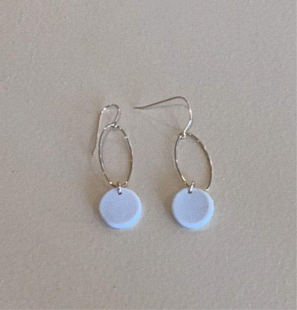 MP 8 White Circle Drops