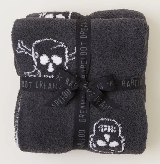 Bearfoot Dreams Skull Throw 54x72